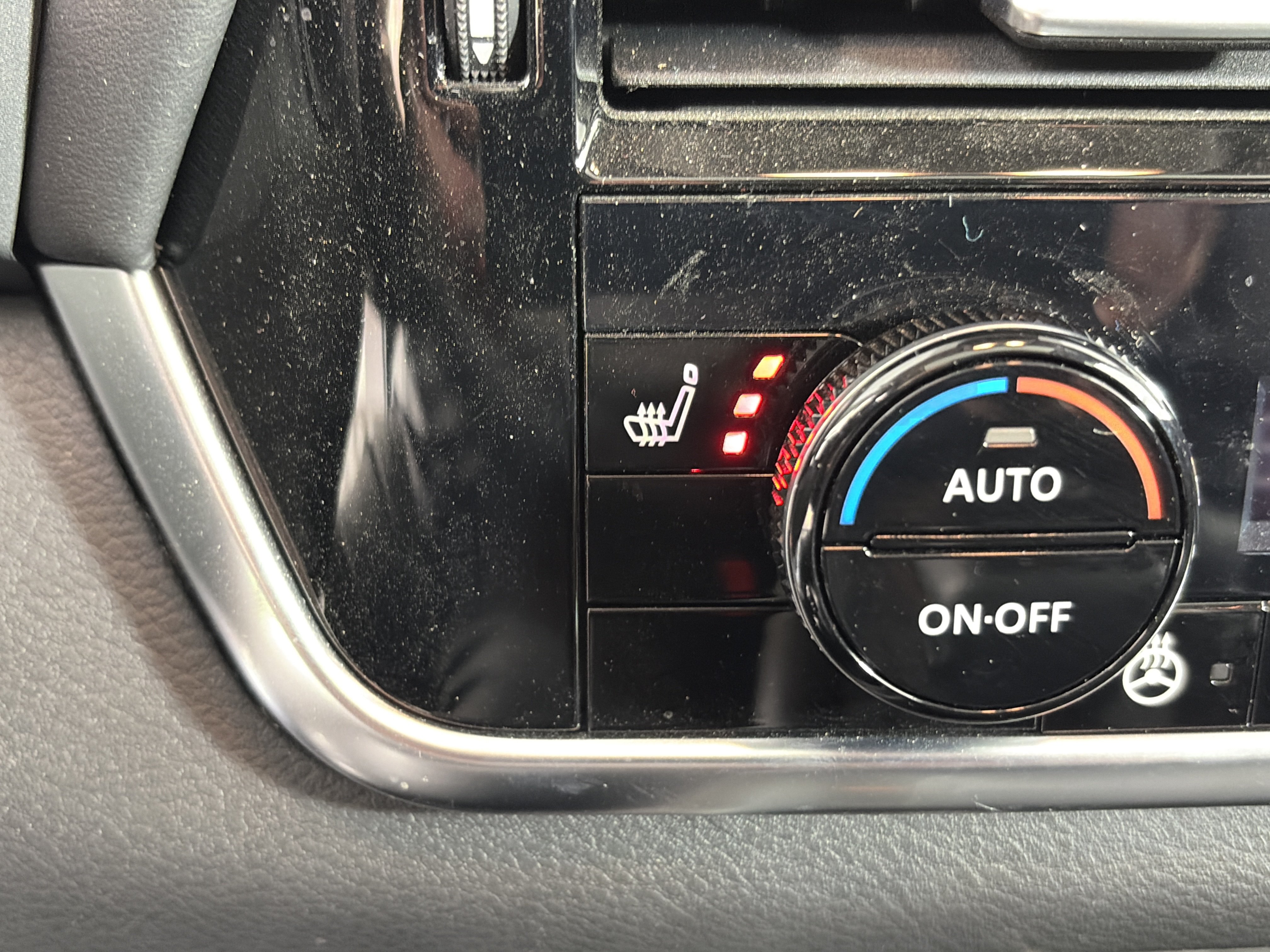 Used 2023 Nissan Rogue SL w/ SL Premium Package AWD/4WD image 26