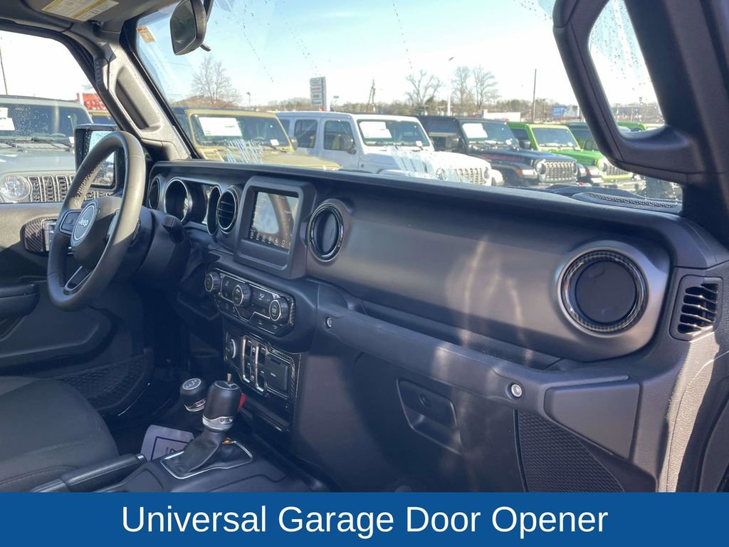 Certified 2023 Jeep Gladiator Sport image 15