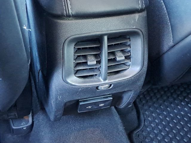 Used 2020 Jeep Cherokee Latitude Plus w/ Cold Weather Group image 23