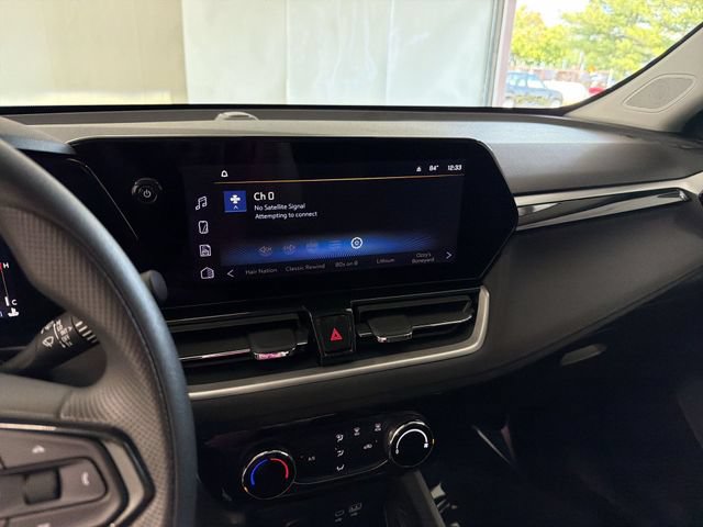 Used 2025 Chevrolet TrailBlazer LT AWD/4WD image 22
