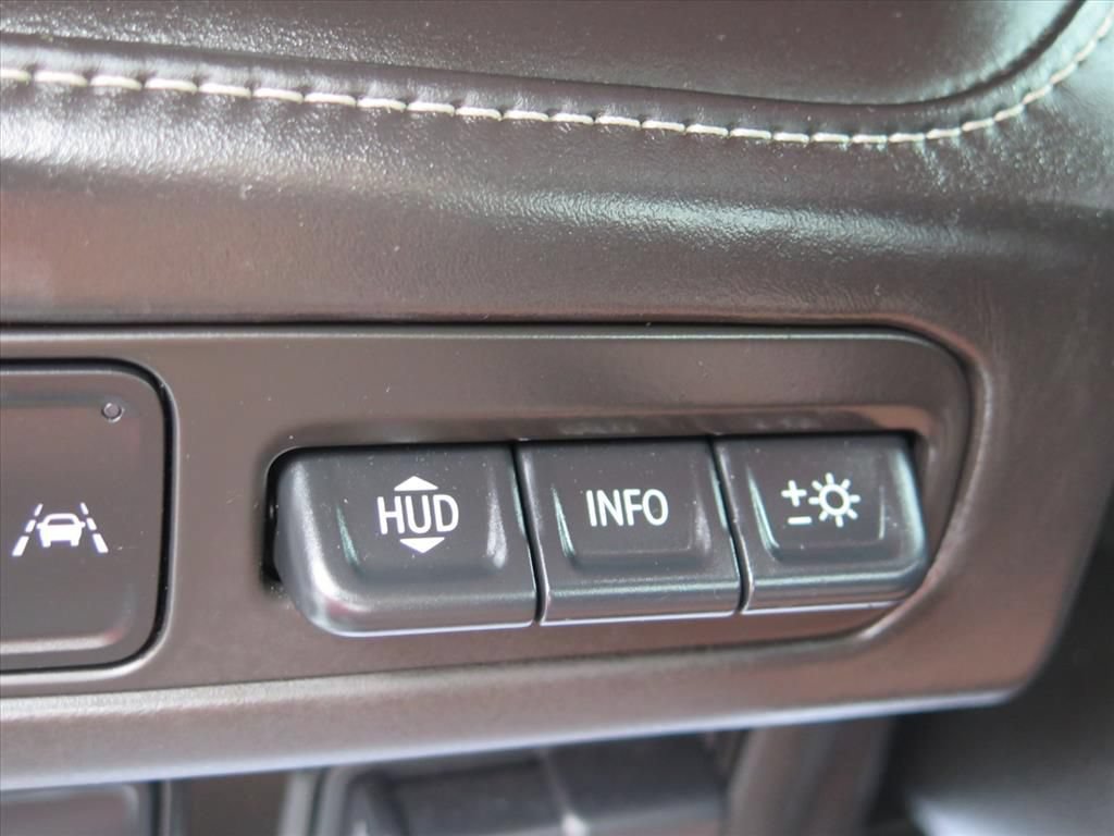 Used 2023 GMC Yukon Denali Ultimate AWD/4WD image 11