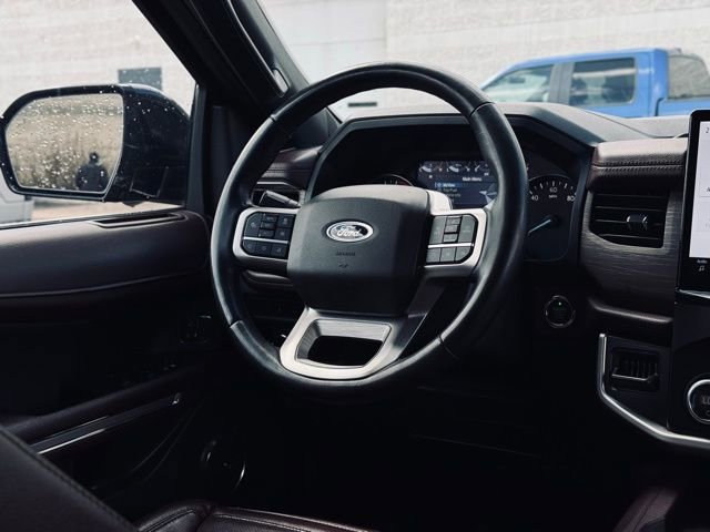 Used 2024 Ford Expedition Limited image 31