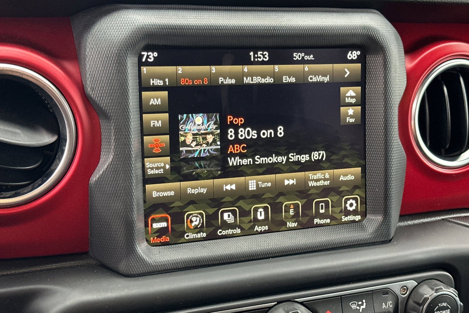 Used 2023 Jeep Wrangler Unlimited Rubicon image 18