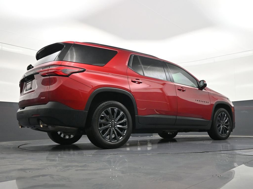 Used 2023 Chevrolet Traverse RS image 28