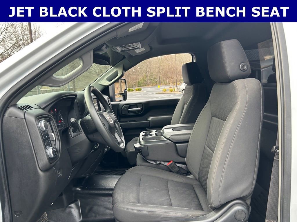 Used 2024 GMC Sierra 3500 Pro image 3