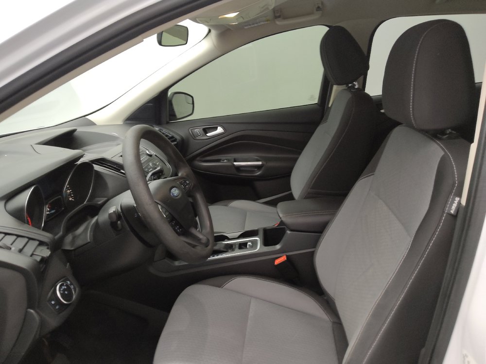 Used 2017 Ford Escape SE FWD image 17