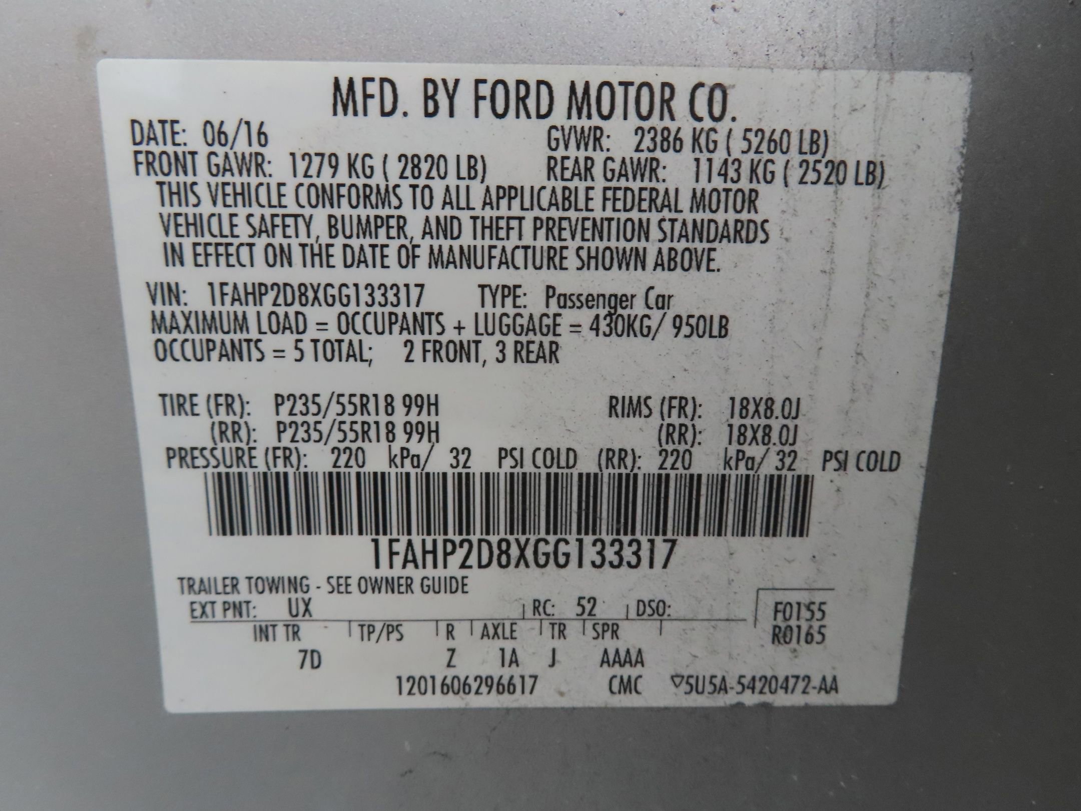 Used 2016 Ford Taurus SE FWD image 25