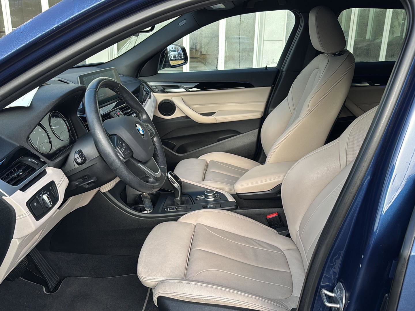 Used 2022 BMW X2 sDrive28i w/ Premium Package image 8