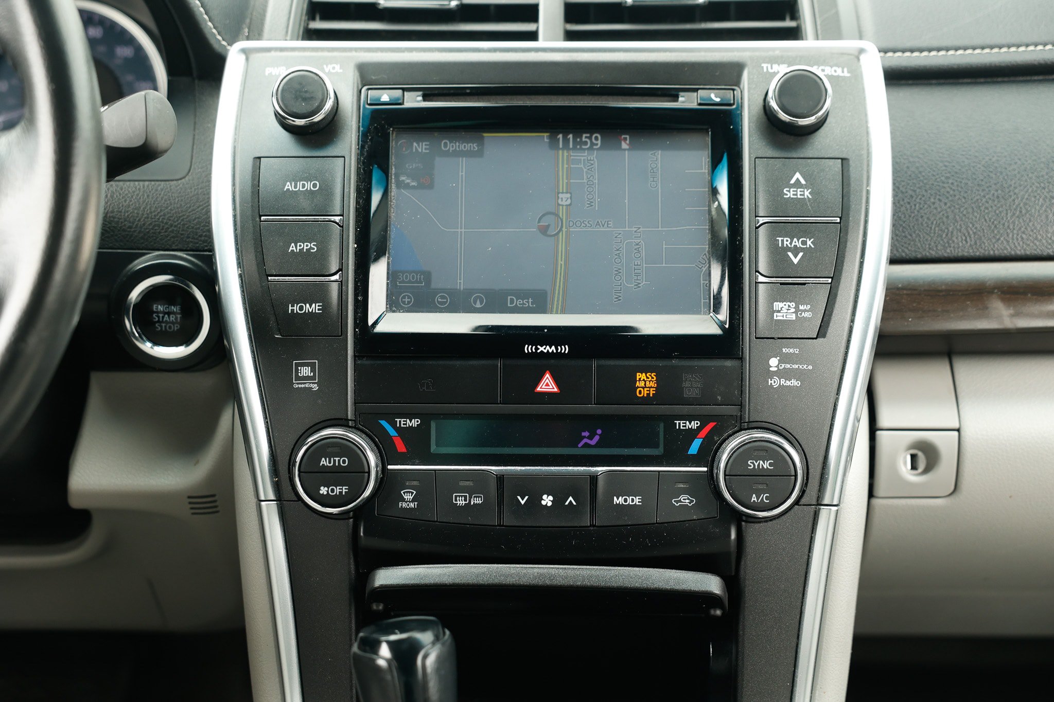Used 2017 Toyota Camry XLE w/ Advanced Technology Package FWD image 37