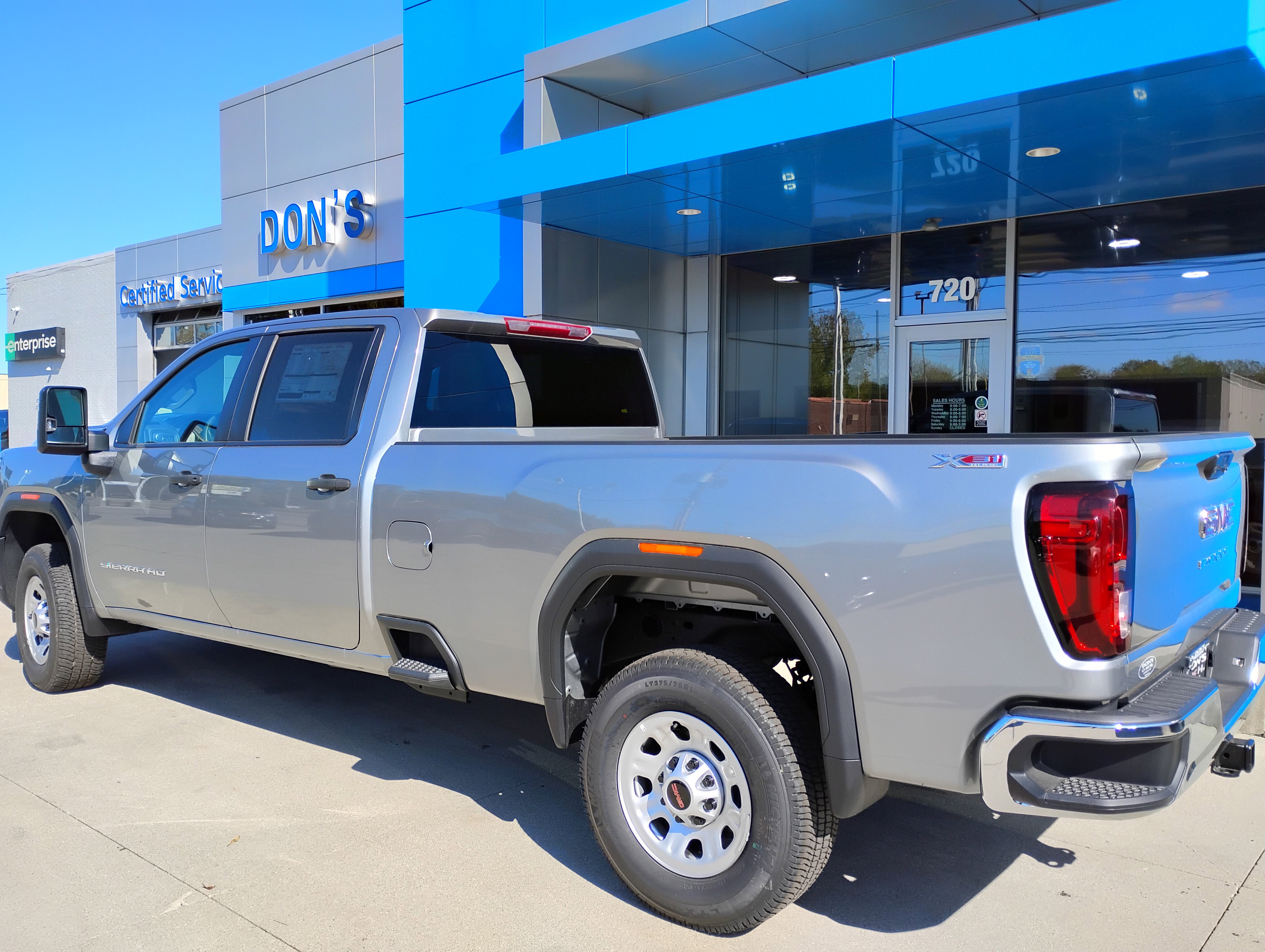 New 2025 GMC Sierra 2500 Pro w/ Convenience Package image 13