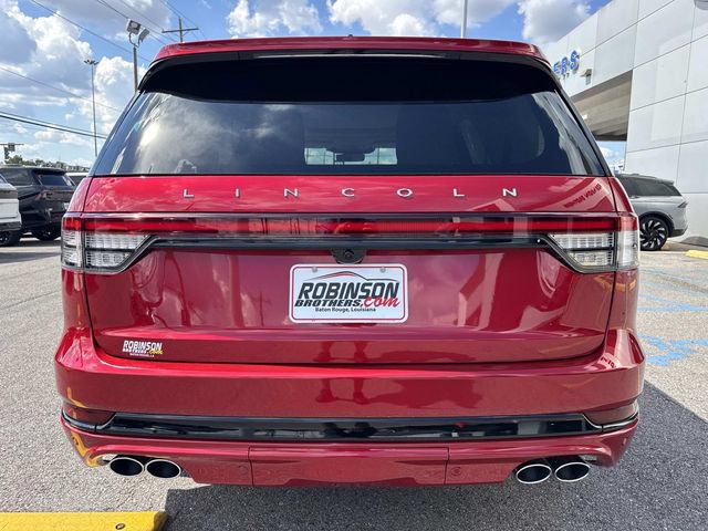New 2026 Lincoln Aviator 2WD w/ Jet Appearance Package image 4