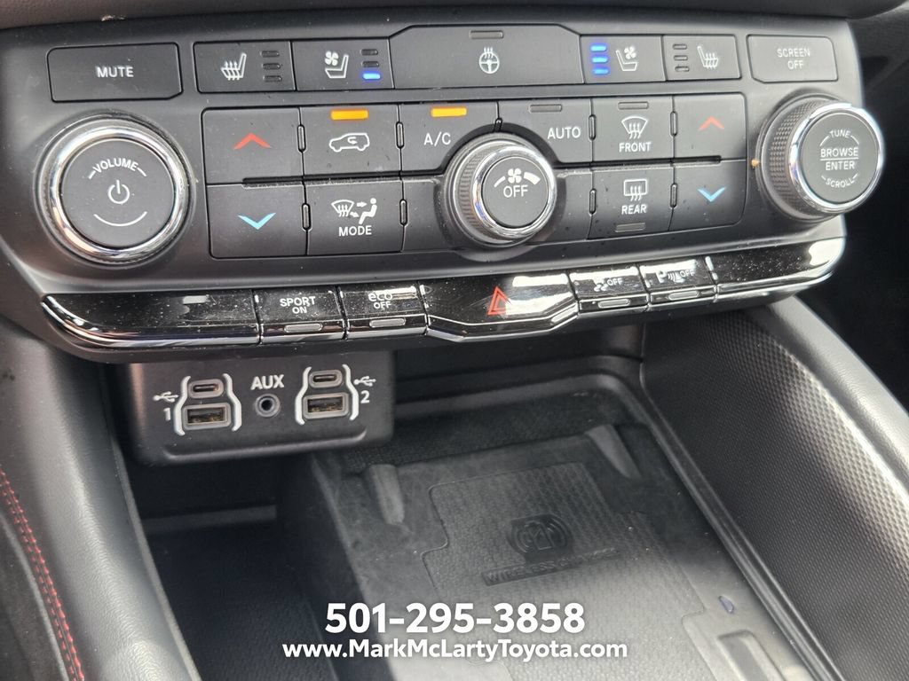 Used 2024 Dodge Durango R/T AWD/4WD image 23