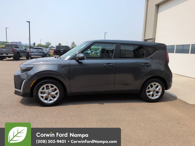 Used 2024 Kia Soul LX w/ Option Group 015 FWD image 6