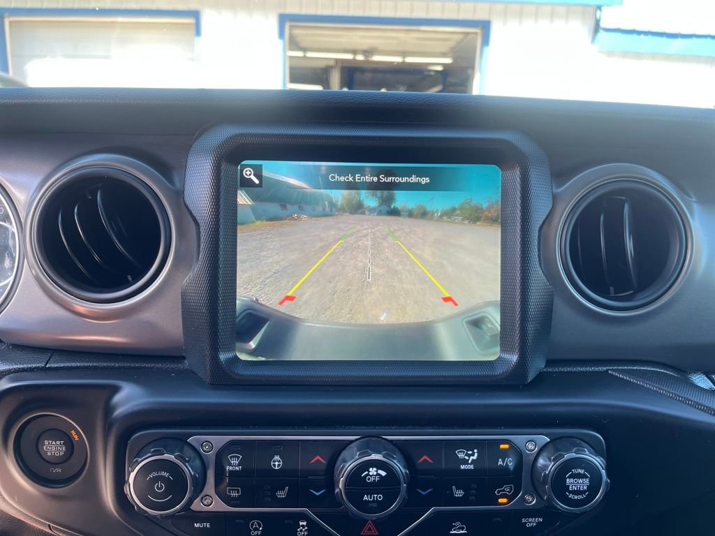 Used 2022 Jeep Gladiator Sport image 24