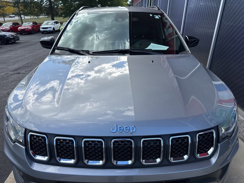 Used 2023 Jeep Compass Latitude w/ Convenience Group image 8
