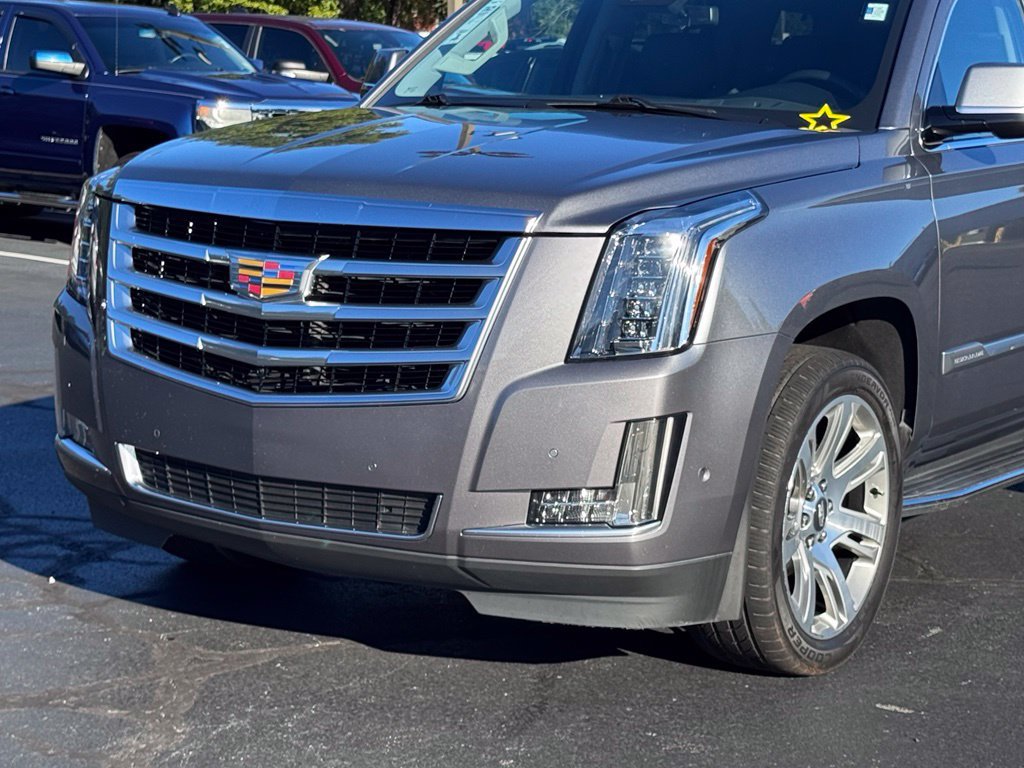 Used 2020 Cadillac Escalade Luxury AWD/4WD image 42