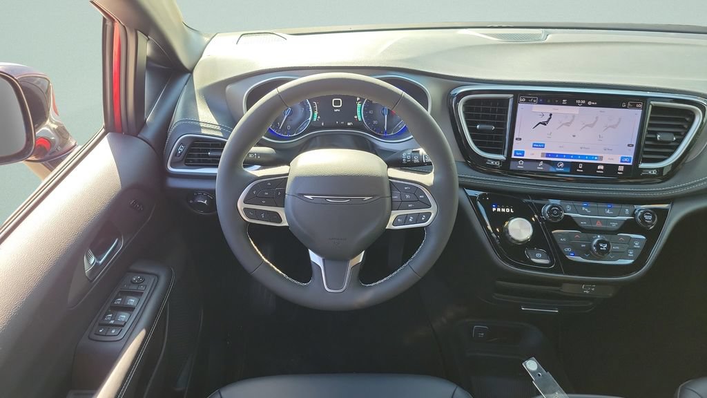 New 2027 Chrysler Pacifica Select AWD/4WD image 12