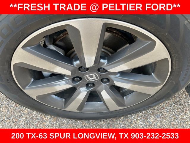 Used 2024 Honda Pilot Touring image 5