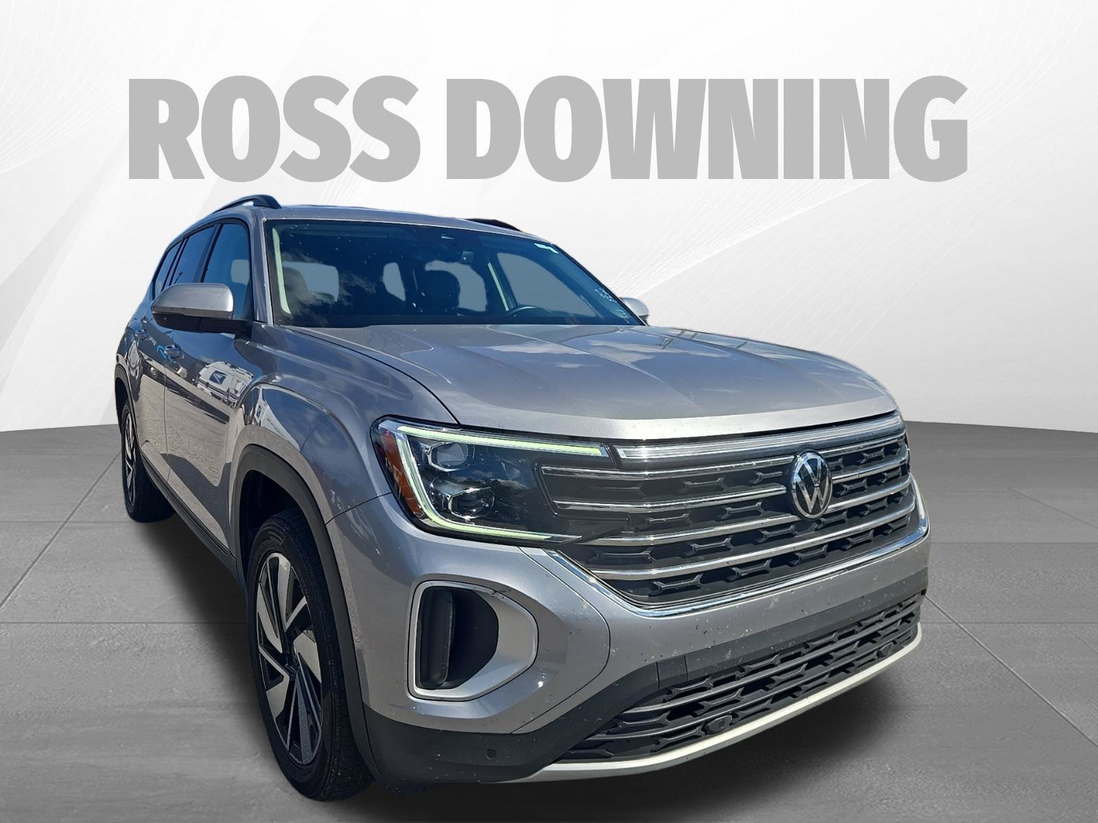 Used 2025 Volkswagen Atlas SE FWD image 3