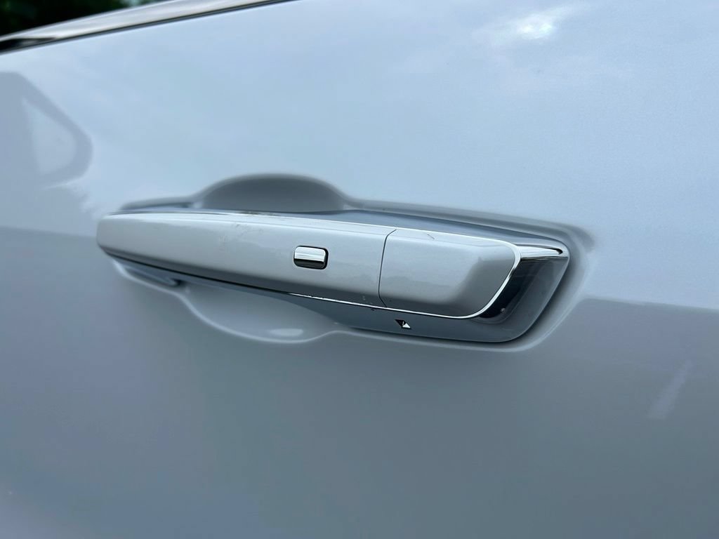 New 2026 GMC Acadia Denali Ultimate FWD image 25