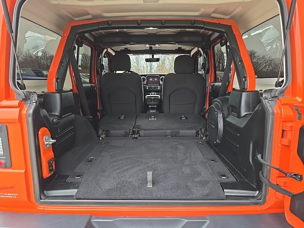 Used 2020 Jeep Wrangler Unlimited Sahara w/ Uconnect 4C Nav & Sound Group image 97