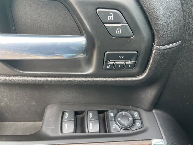 Used 2021 Chevrolet Silverado 1500 High Country image 17