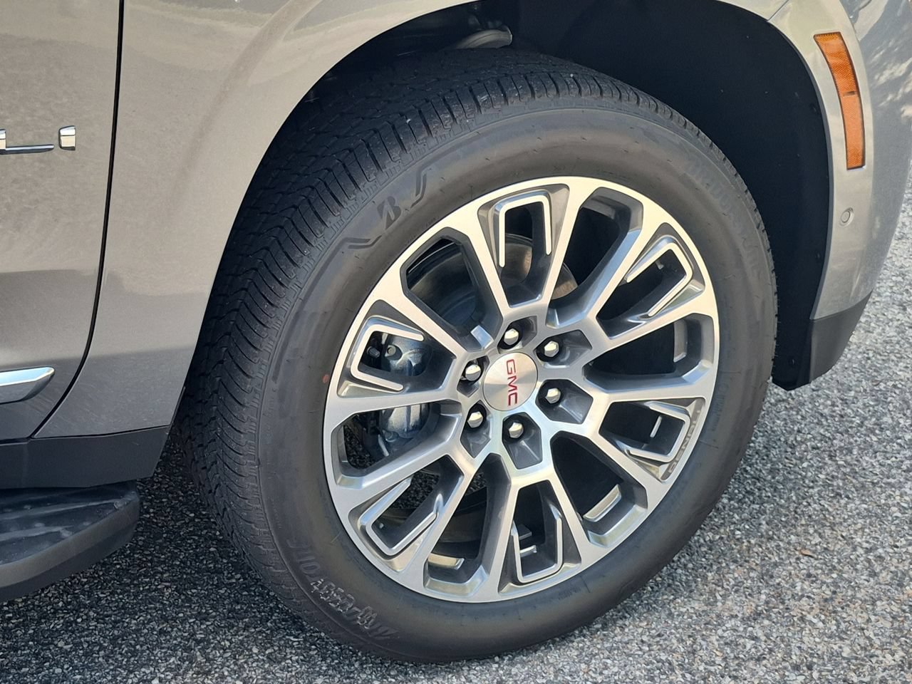 New 2026 GMC Yukon Denali AWD/4WD image 33