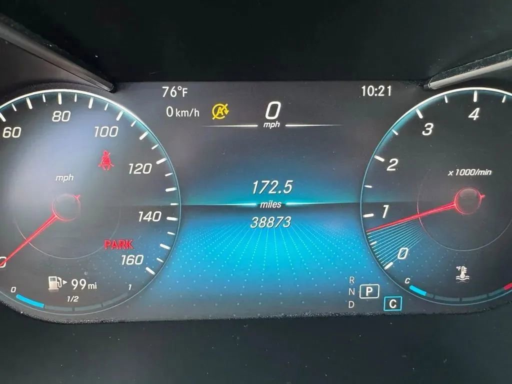 Used 2022 Mercedes-Benz GLC 300 4MATIC image 24