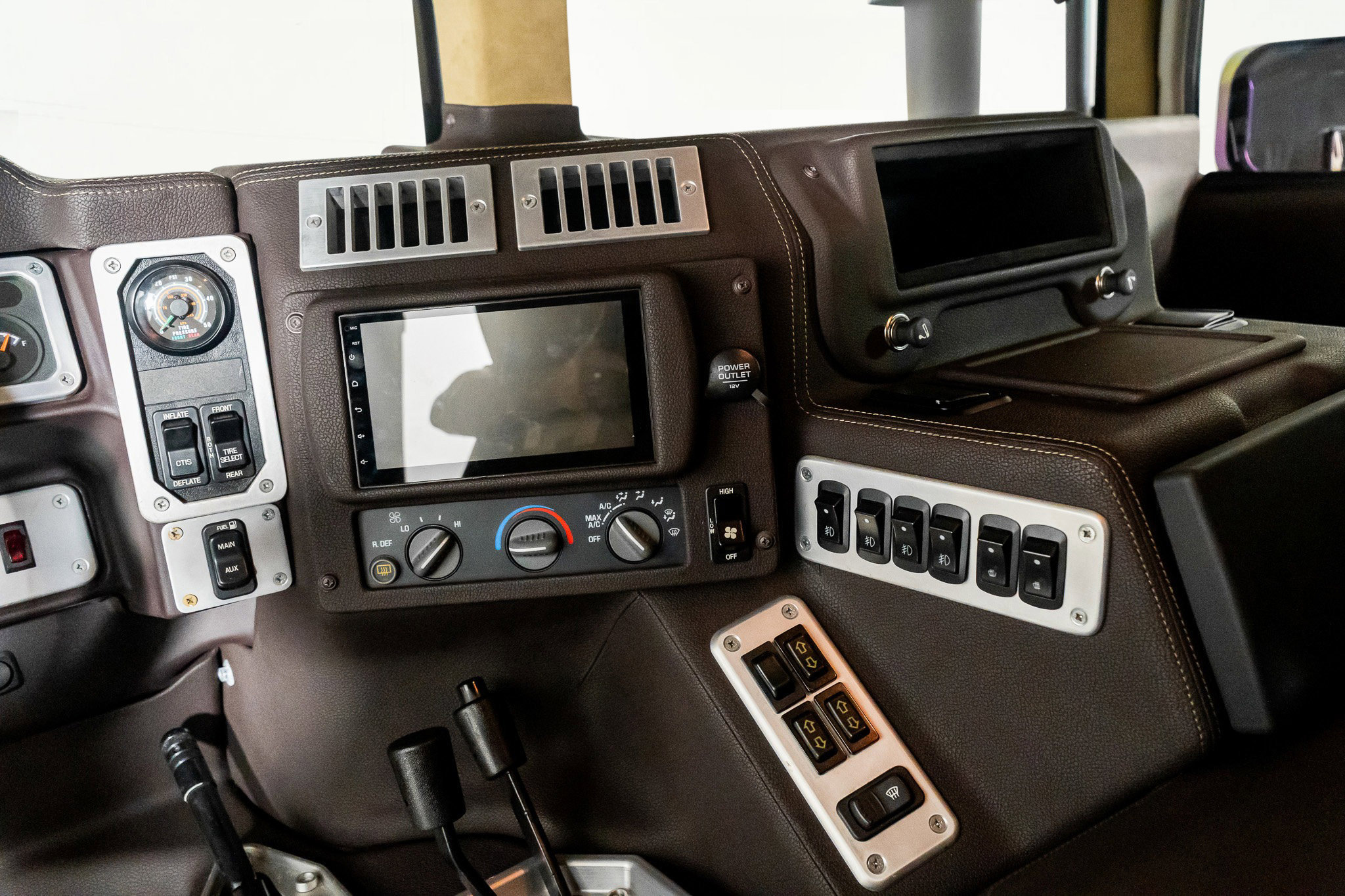 Used 2003 HUMMER H1 4-Door Wagon image 37