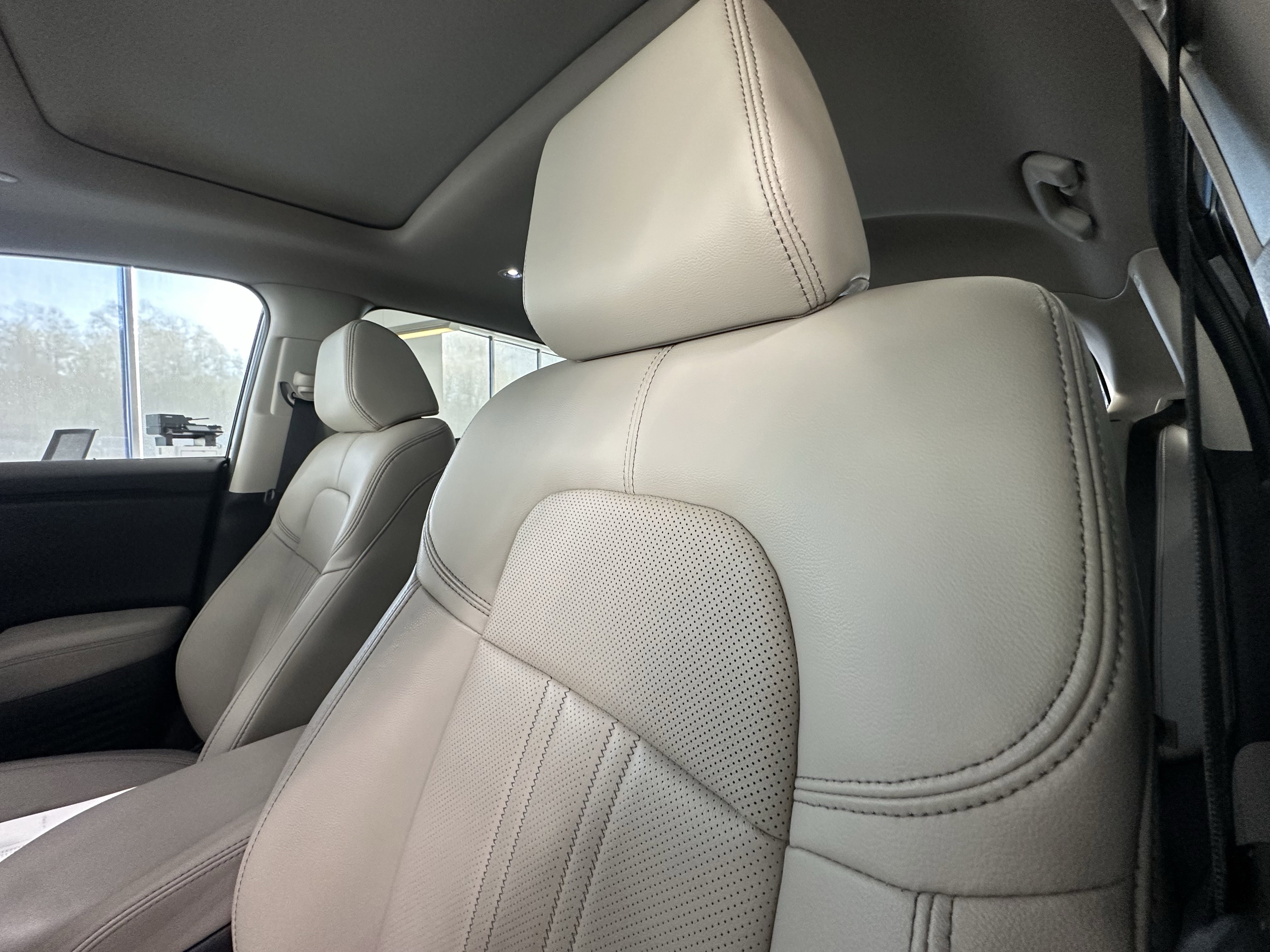 Used 2024 Honda HR-V EX-L image 10