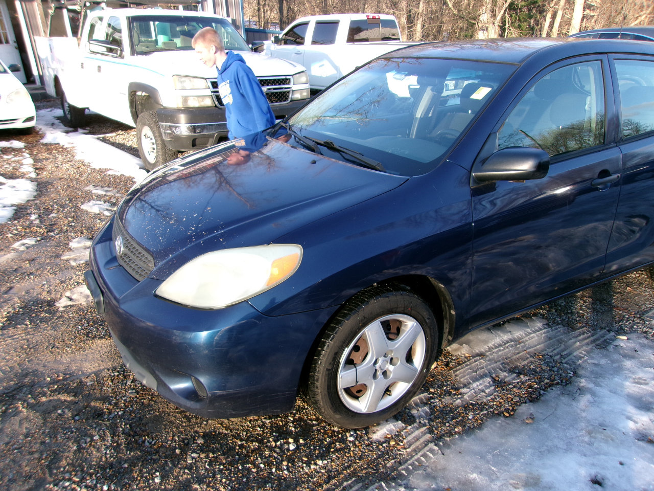 Used 2005 Toyota Matrix image 2