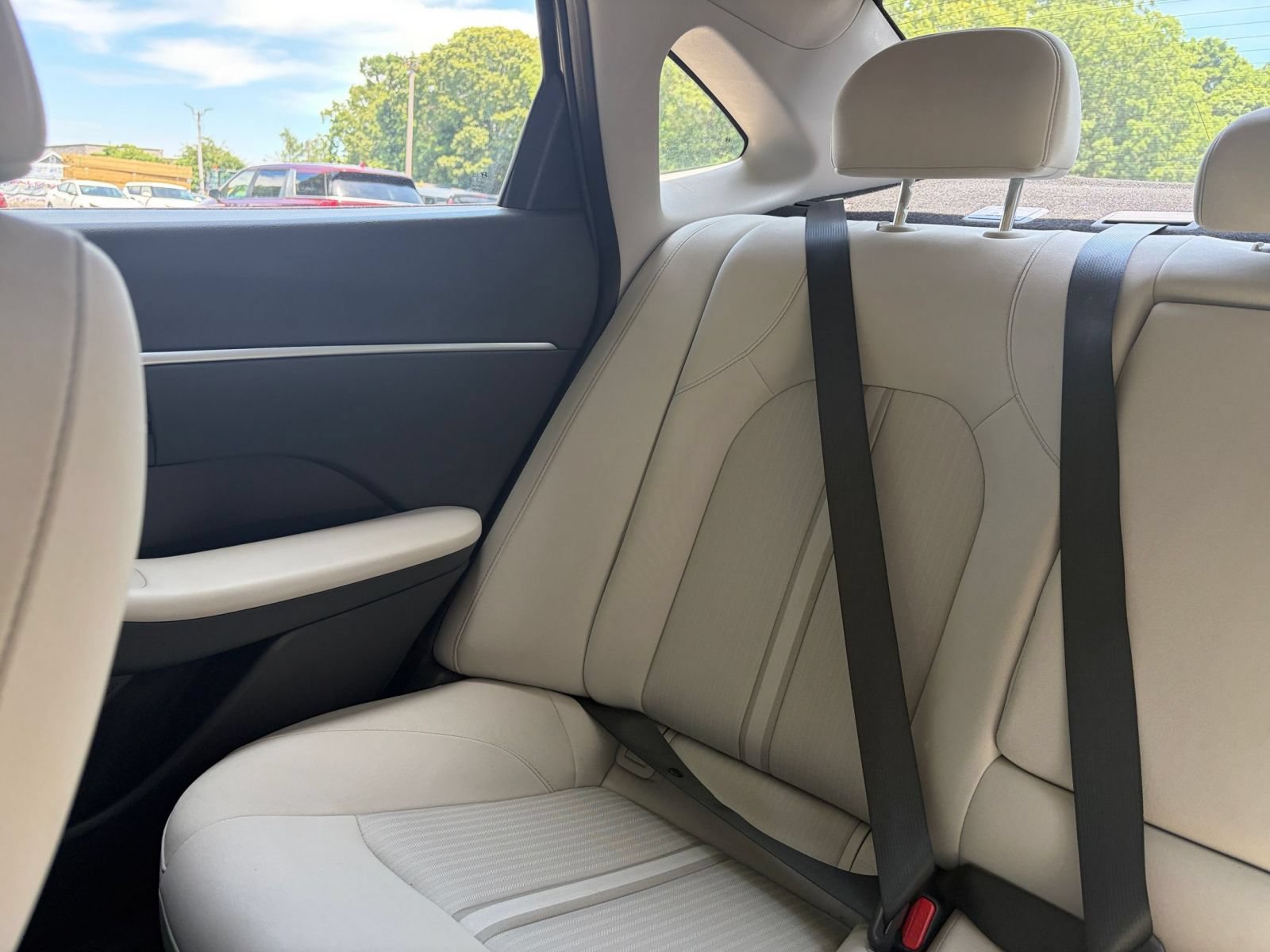 Used 2025 Hyundai Sonata SEL FWD image 39