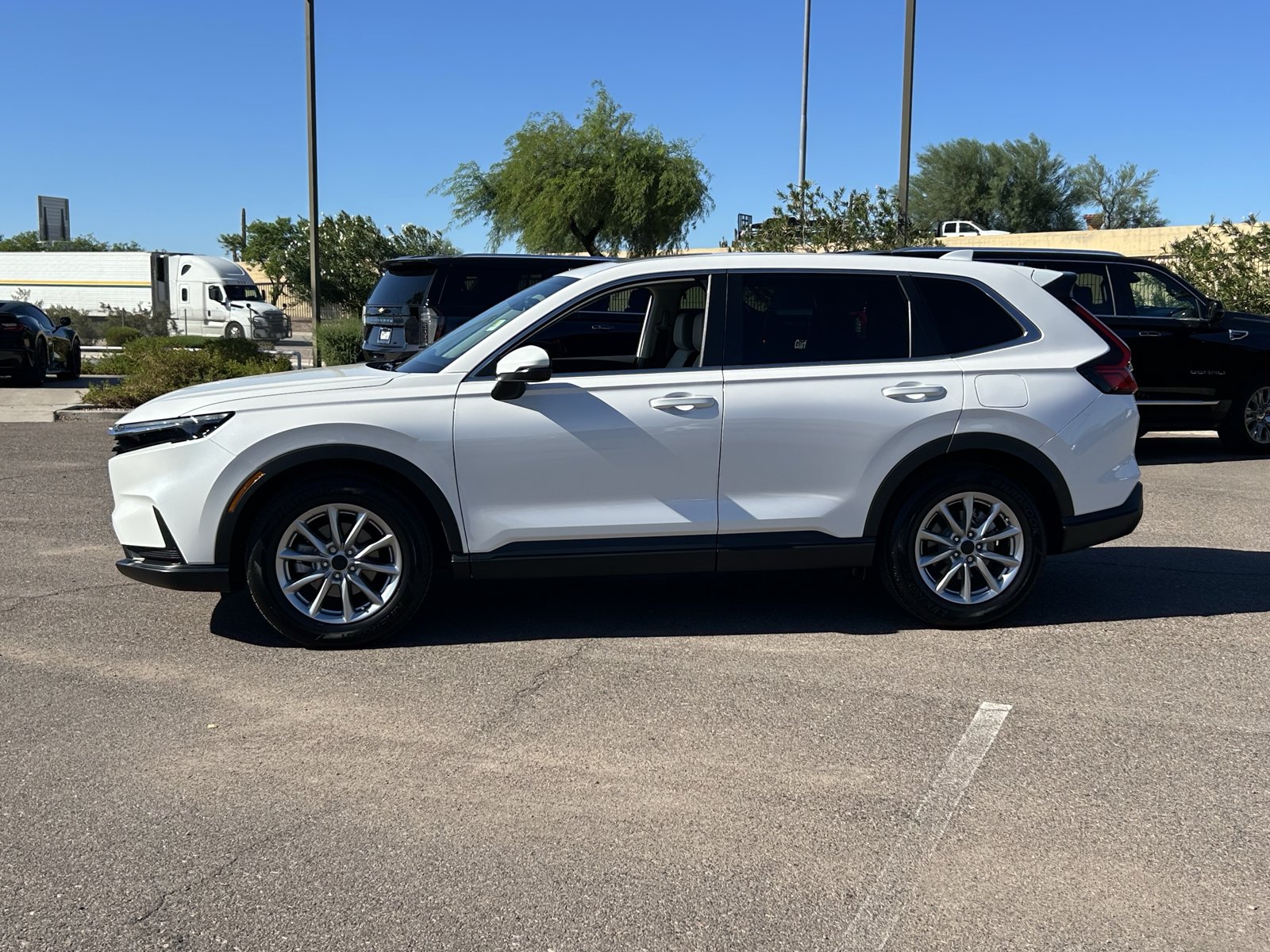 Used 2026 Honda CR-V EX image 2