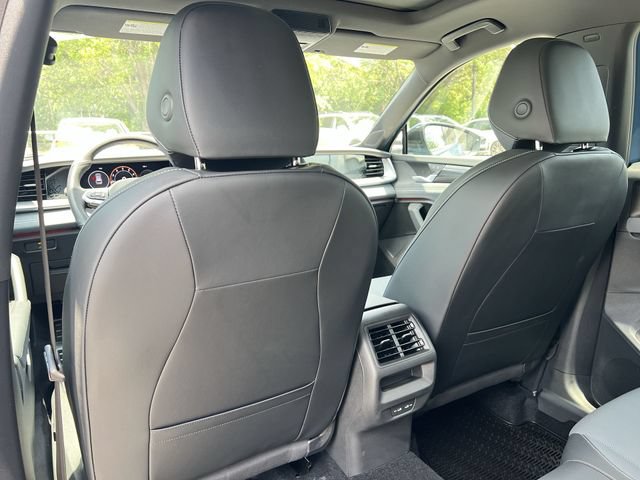 Used 2025 Volkswagen Tiguan SE R-Line AWD/4WD image 35