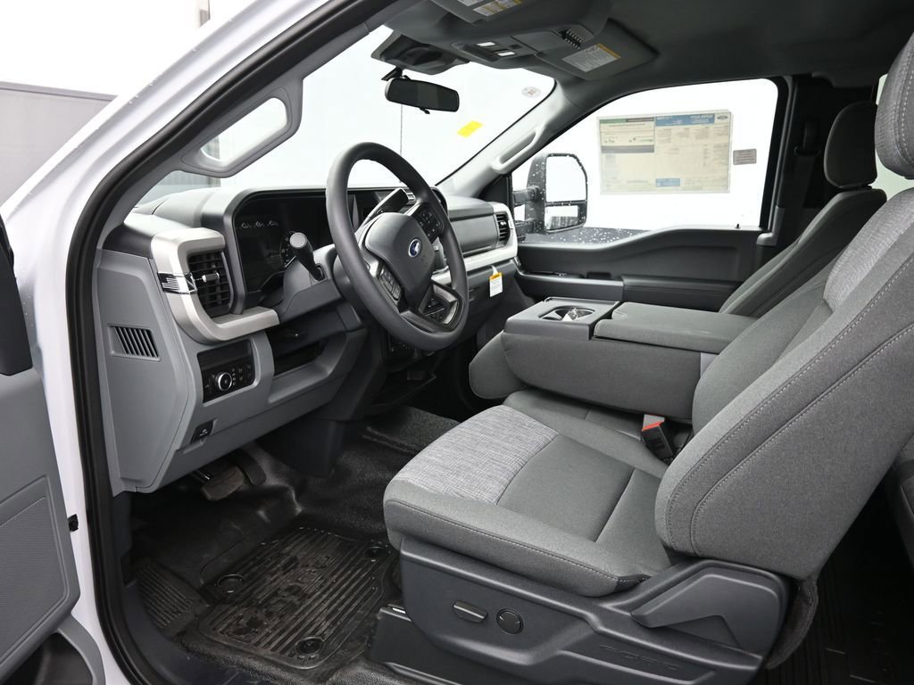New 2026 Ford F350 XLT image 24