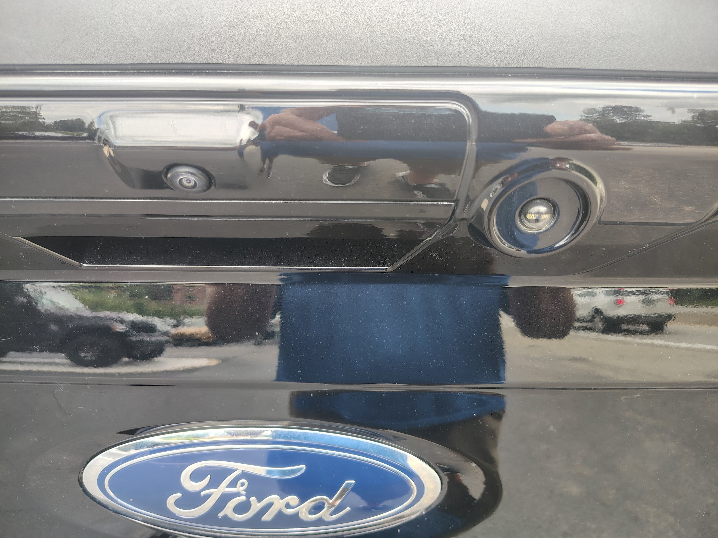 Used 2022 Ford F150 XLT w/ Equipment Group 302A High AWD/4WD image 10