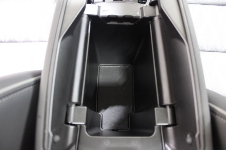 Used 2023 Buick Envision Avenir AWD/4WD image 33