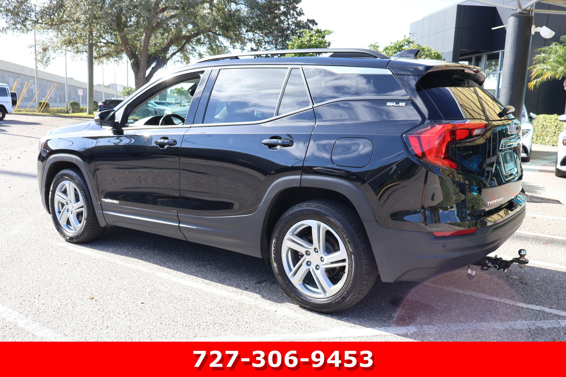 Used 2020 GMC Terrain SLE w/ Driver Convenience Package image 6