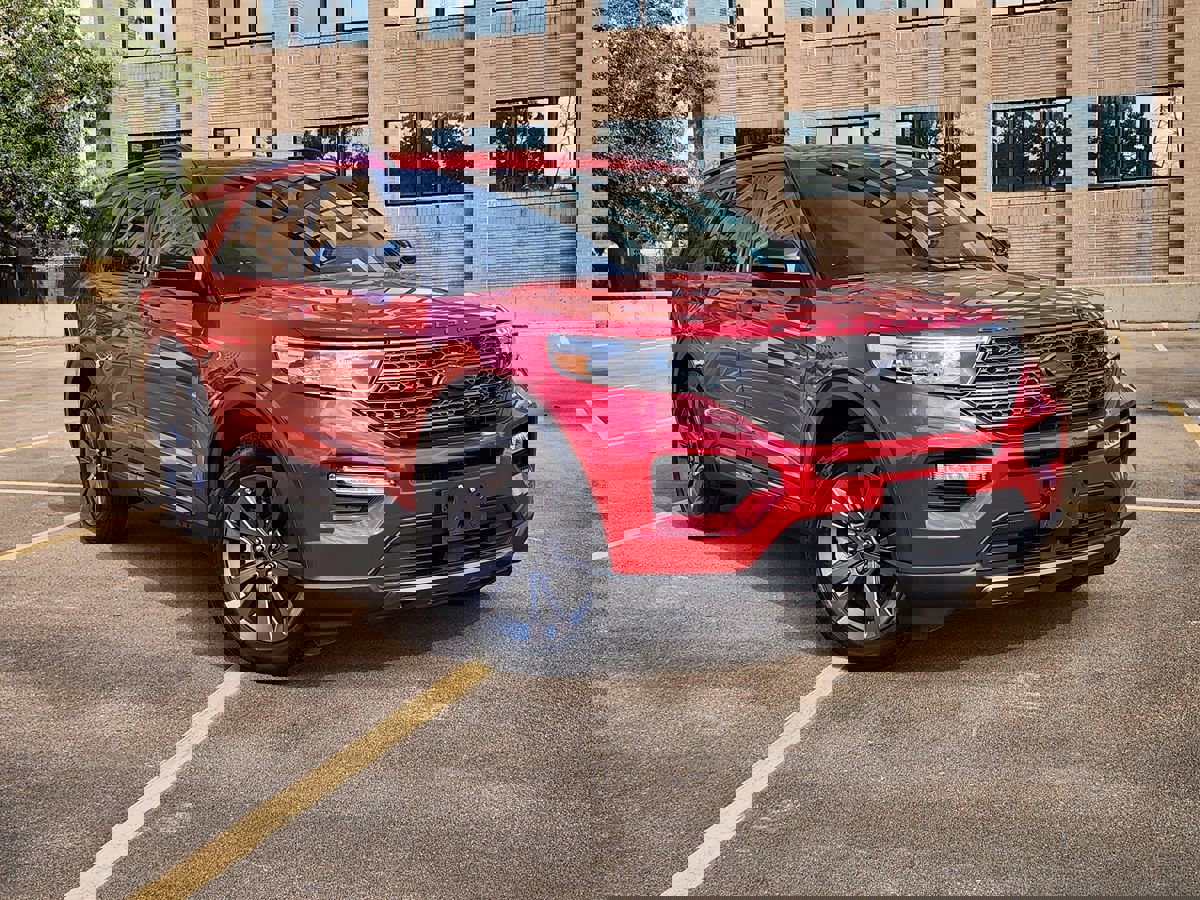 Used 2022 Ford Explorer XLT w/ Equipment Group 202A