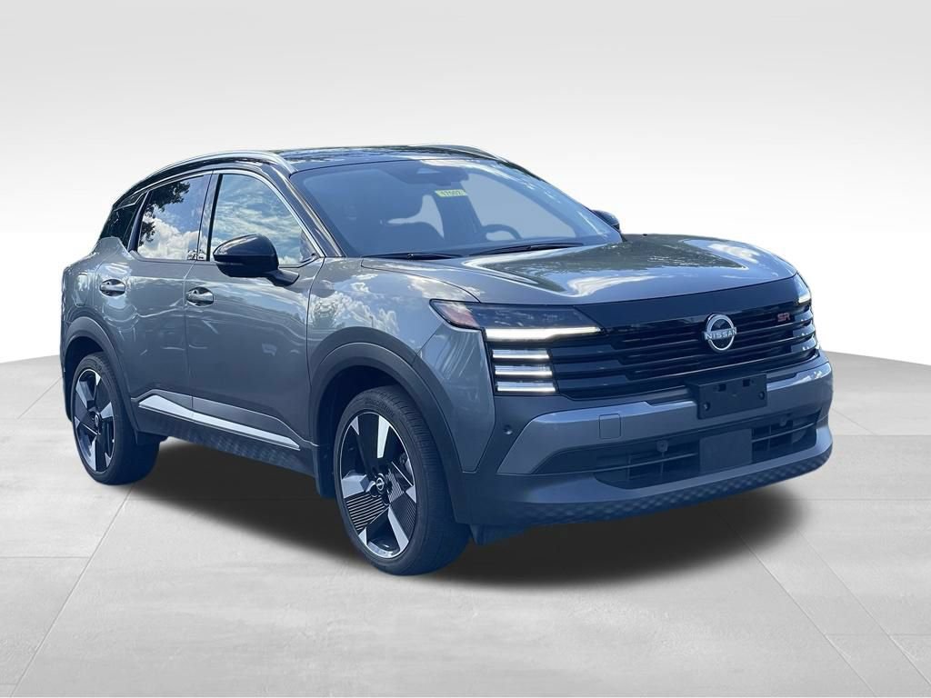 Certified 2025 Nissan Kicks SR AWD/4WD image 3