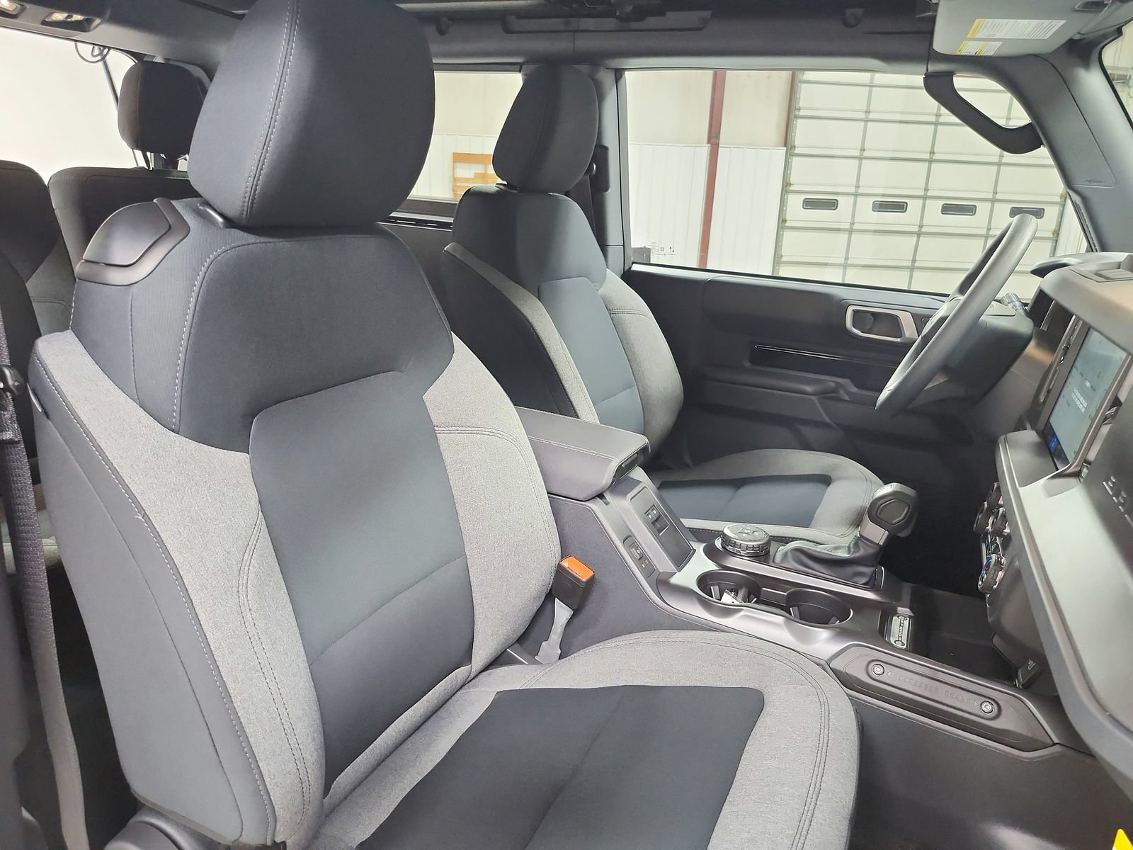 New 2026 Ford Bronco 2-Door AWD/4WD image 35