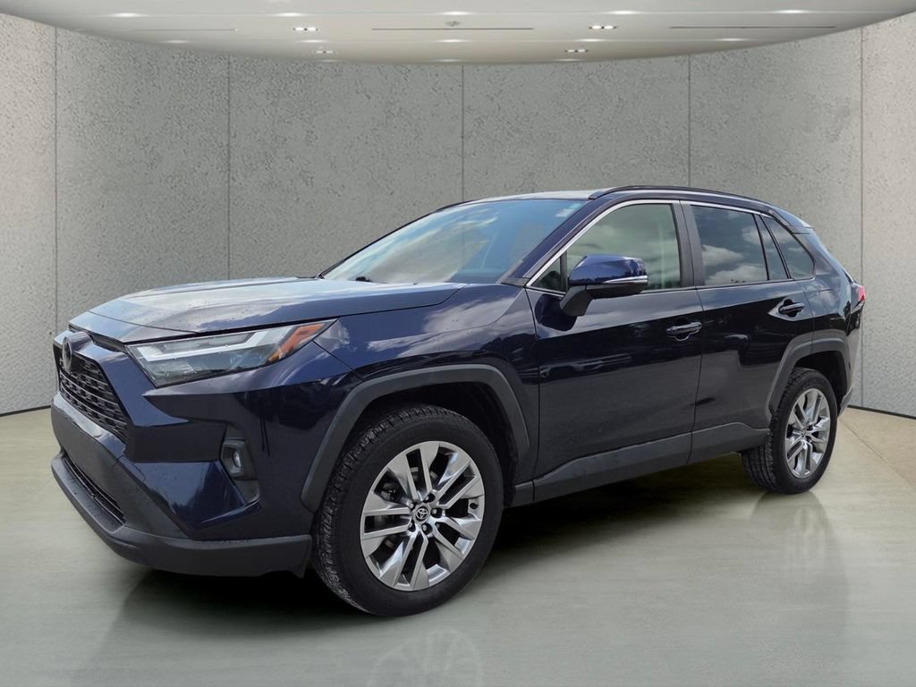 Used 2022 Toyota RAV4 XLE Premium FWD image 10