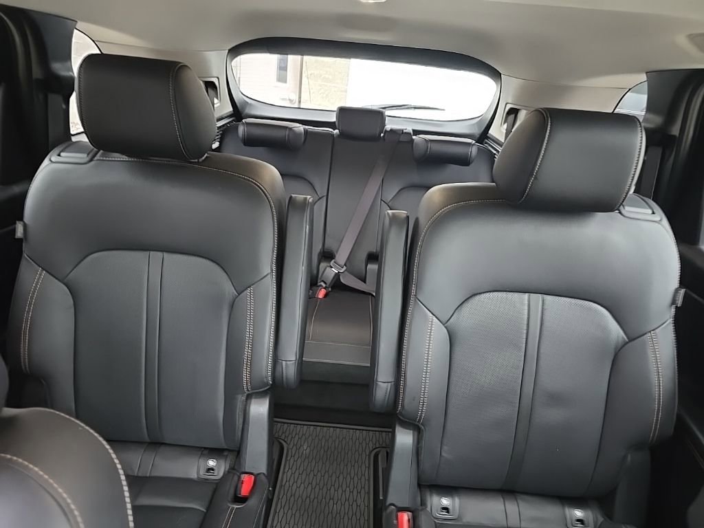 Used 2024 MAZDA CX-90 3.3 Turbo w/ Preferred Package image 10