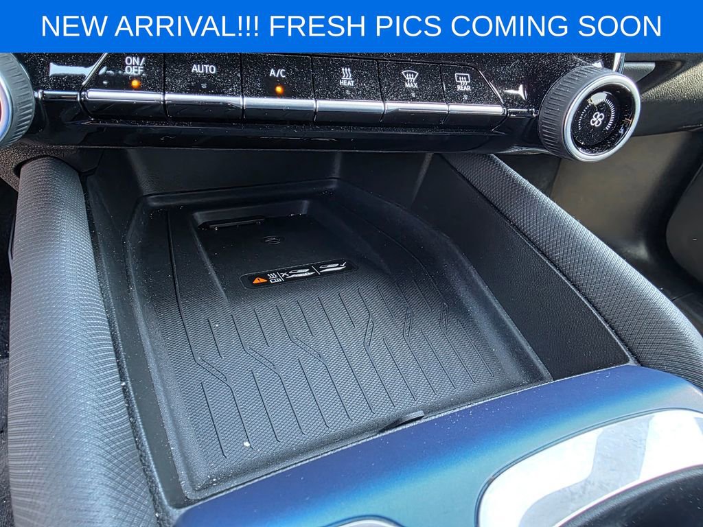 Used 2025 Chevrolet Equinox EV LT w/ Convenience Package FWD image 14