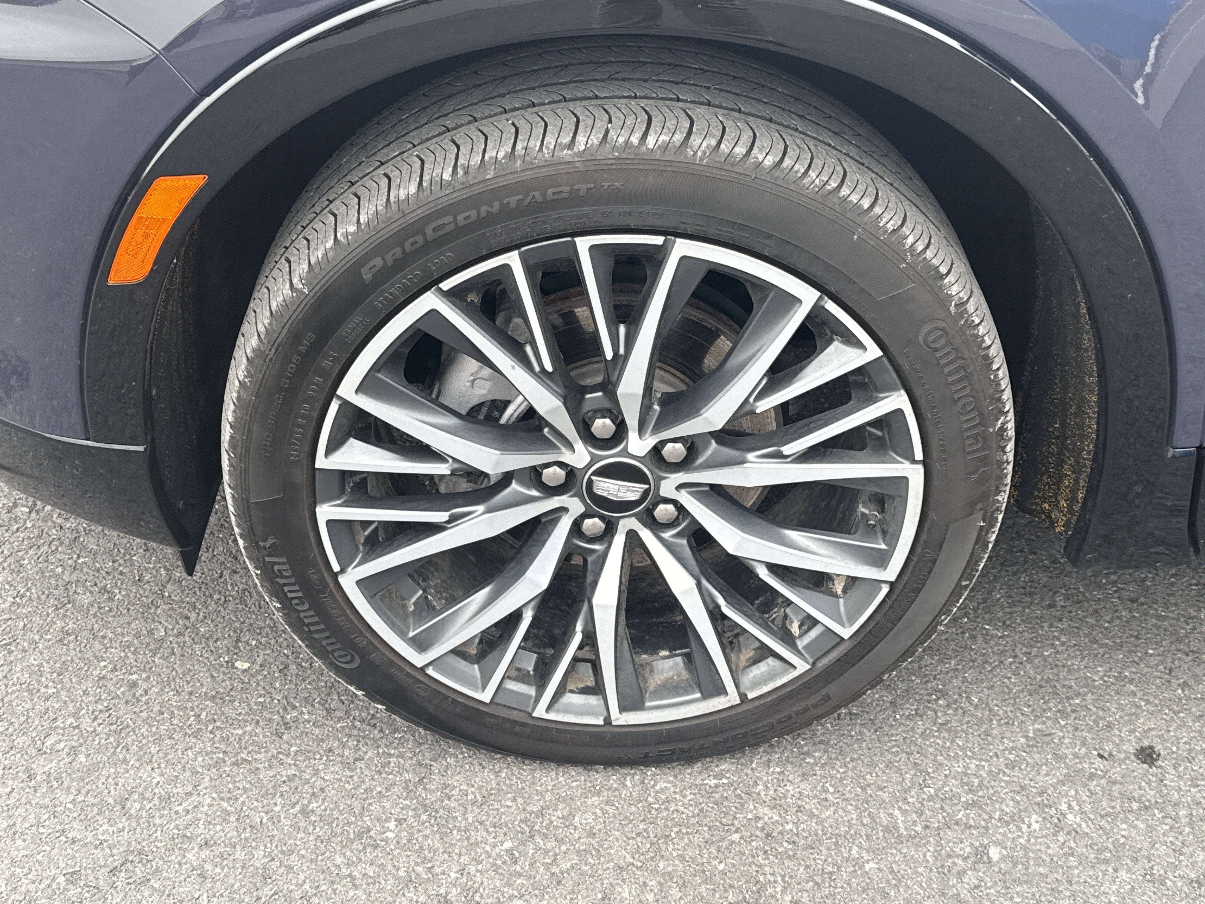 Used 2024 Cadillac XT4 Sport image 10