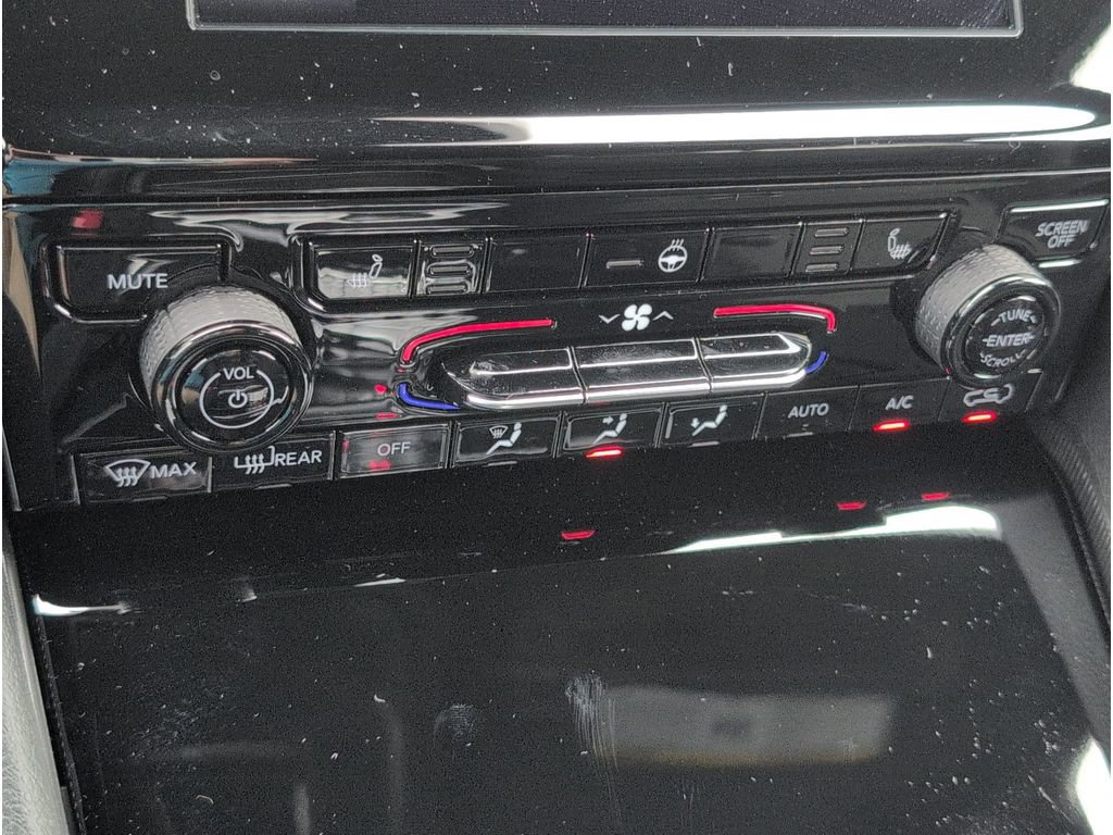 New 2025 Jeep Grand Cherokee Altitude image 16