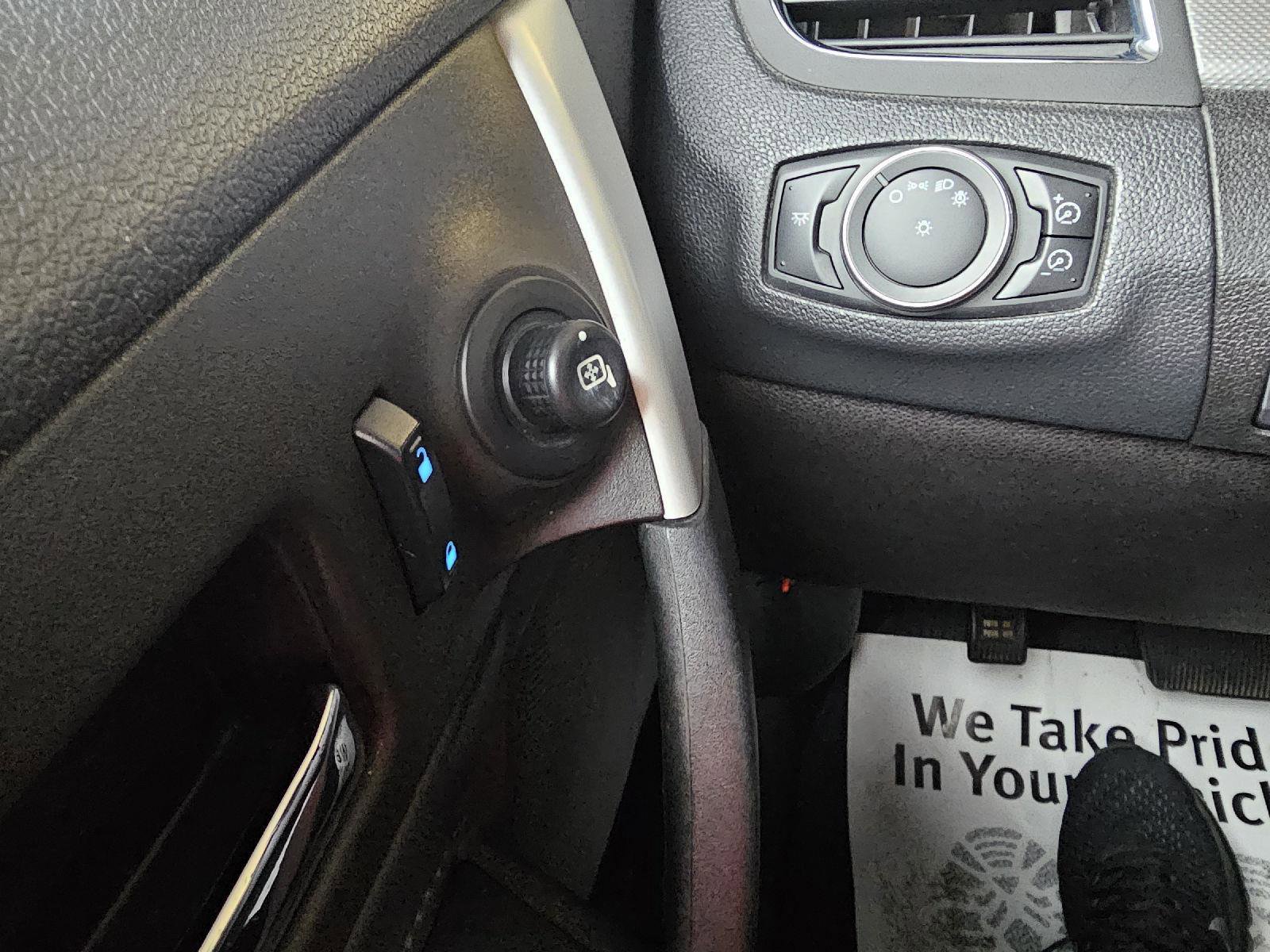 Used 2013 Ford Edge SEL image 24