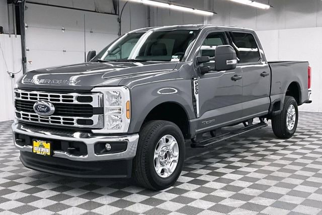 Used 2025 Ford F250 XLT AWD/4WD image 11