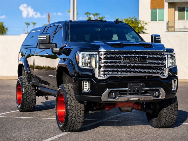 Used 2020 GMC Sierra 2500 Denali AWD/4WD image 2
