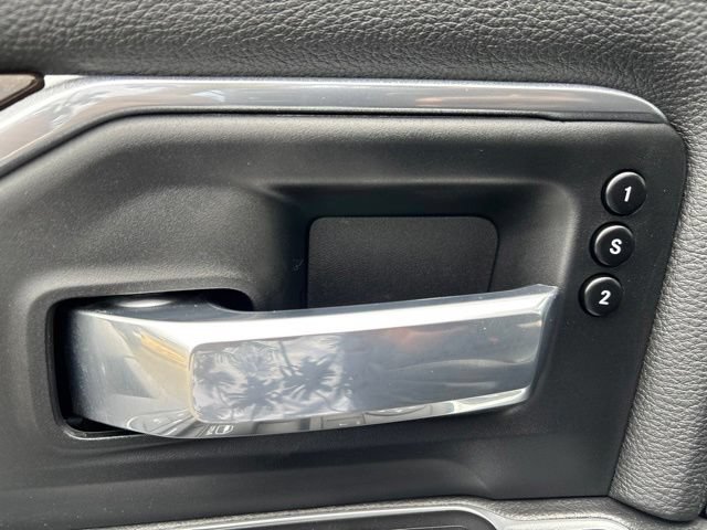 Used 2024 RAM 3500 Laramie AWD/4WD image 13